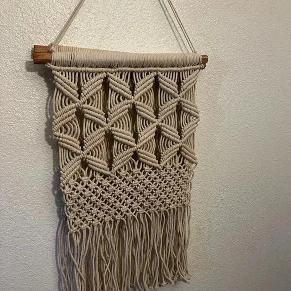 Macrame decor 2 of the same, both included in price - Picture 7 of 7